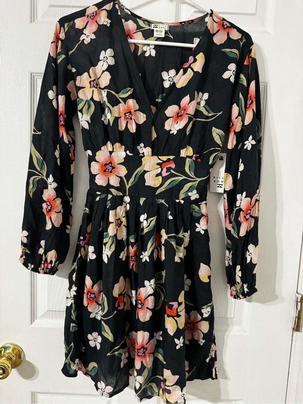 Billabong Black Floral V-Neck Long Sleeve Dress
